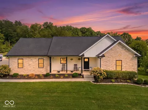 860 N Abigail Ln, Ellettsville, IN 47429