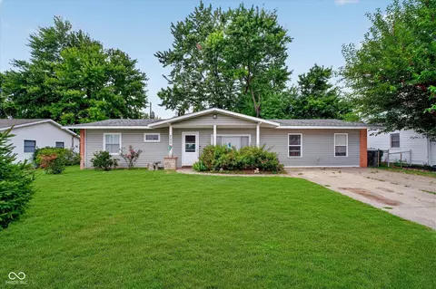 702 Sweetbriar Ave, Whiteland, IN 46184