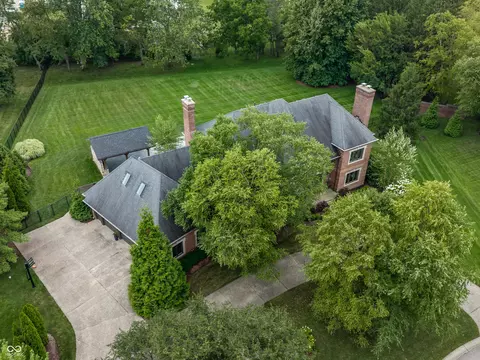 View/Area - 10546 Coppergate, Carmel, IN 46032 photo 3 of 10