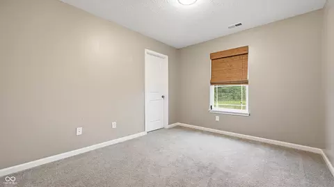 Bedroom - 147 Carrick Glen Blvd, Pendleton, IN 46064 photo 3 of 3