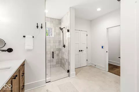 Bath - 11896 Spring Mill Rd, Carmel, IN 46032 photo 3 of 6
