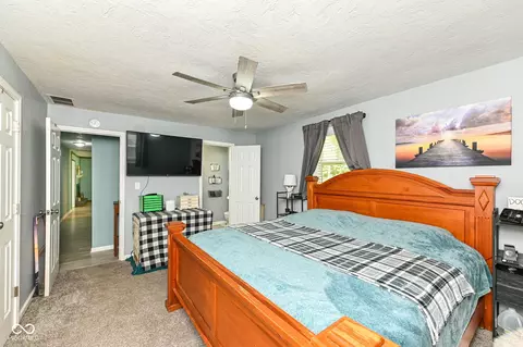 Bedroom - 7316 S Woodrow Dr, Pendleton, IN 46064 photo 4 of 9