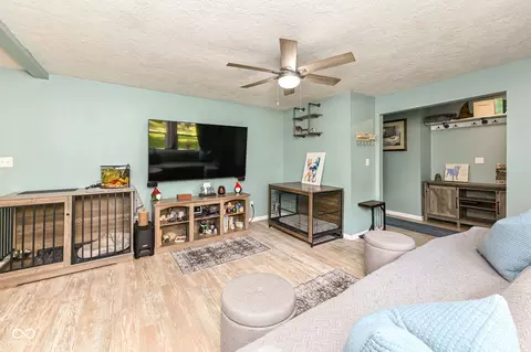 Living - 7316 S Woodrow Dr, Pendleton, IN 46064 photo 2 of 2