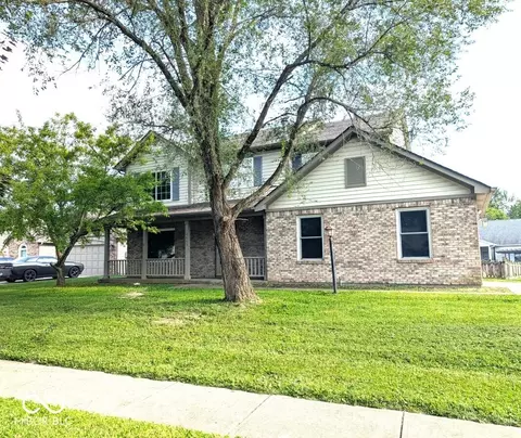 10663 Blue Flax Ct, Noblesville, IN 46060