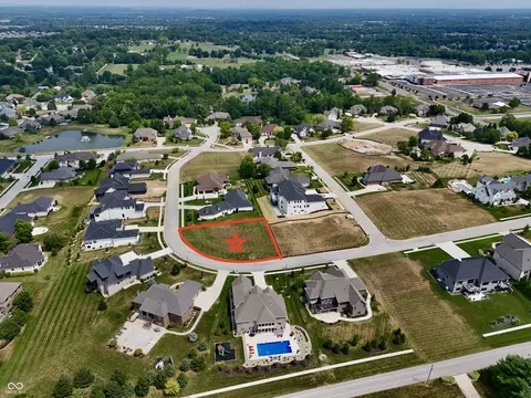 5232 Nottinghill Ct, Greenwood, IN 46143