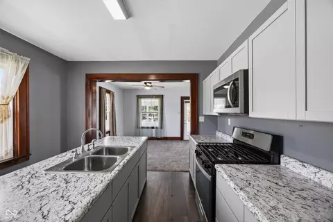 Kitchen - 8006 E Main, Dugger, IN 47848 photo 4 of 4