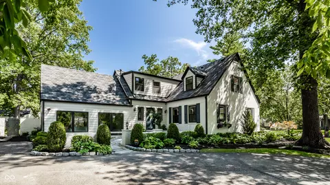 228 E 82nd St, Indianapolis, IN 46240