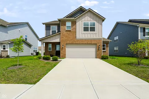 1240 Patens Dr, Greenwood, IN 46143