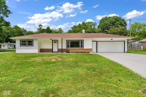 404 Ben Hur Dr, Crawfordsville, IN 47933