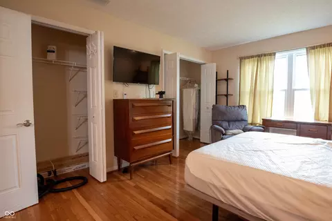 Bedroom - 8464 E 25th St, Columbus, IN 47203 photo 6 of 11