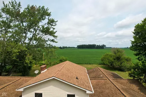 View/Area - 8464 E 25th St, Columbus, IN 47203 photo 1 of 10