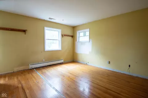Bedroom - 8464 E 25th St, Columbus, IN 47203 photo 10 of 11