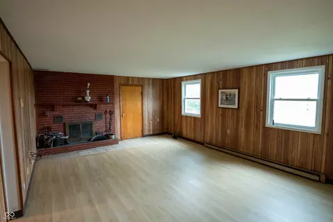 Living - 8464 E 25th St, Columbus, IN 47203 photo 1 of 2