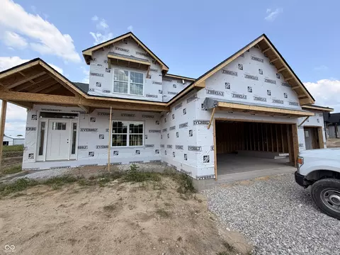 2 Pine Hills Ct, Crawfordsville, IN 47933