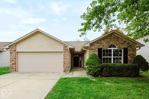 13083 N Sterling Cmns, Fishers, IN 46038