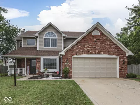 615 Hummingbird Ln, Whiteland, IN 46184