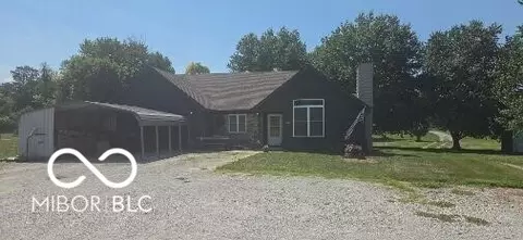 5025 Maple Grove Rd, Martinsville, IN 46151