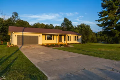 Exterior - 5211 S 450 Rd E, Columbus, IN 47203 photo 13 of 21