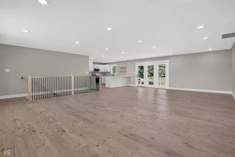 Living - 5211 S 450 Rd E, Columbus, IN 47203 photo 5 of 7