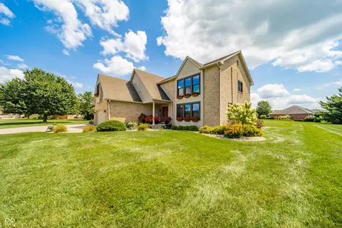 Exterior - 6302 Woodchuck Dr, Pendleton, IN 46064 photo 5 of 10