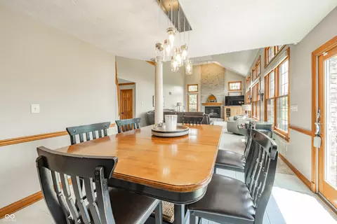 Dining - 6302 Woodchuck Dr, Pendleton, IN 46064 photo 3 of 4
