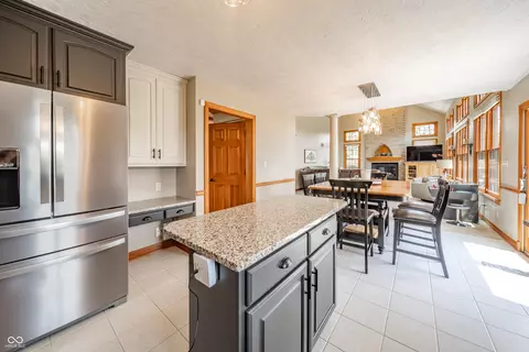 Kitchen - 6302 Woodchuck Dr, Pendleton, IN 46064 photo 4 of 4
