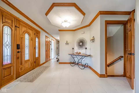 Entry Way - 6302 Woodchuck Dr, Pendleton, IN 46064 photo 2 of 5