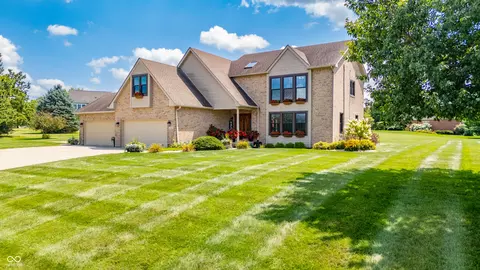 Exterior - 6302 Woodchuck Dr, Pendleton, IN 46064 photo 3 of 10