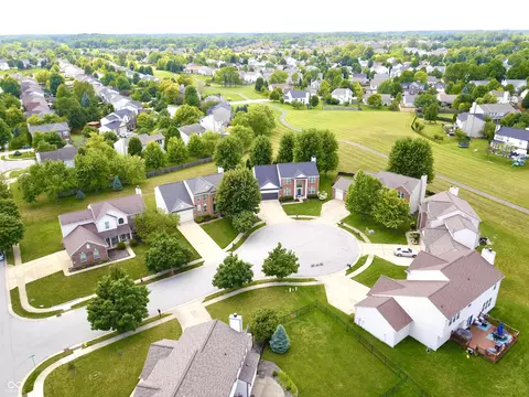 6225 Awl Ct, Noblesville, IN 46062