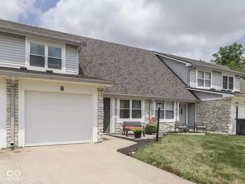 1204 N Paradise Way N #B, Greenwood, IN 46143