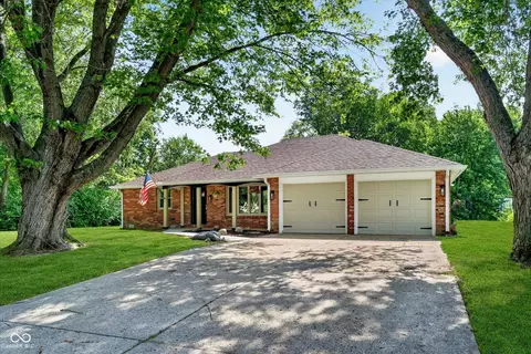 2227 Tartan Rd, Anderson, IN 46012