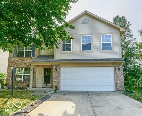 827 Treyburn Lakes Way, Indianapolis, IN 46239