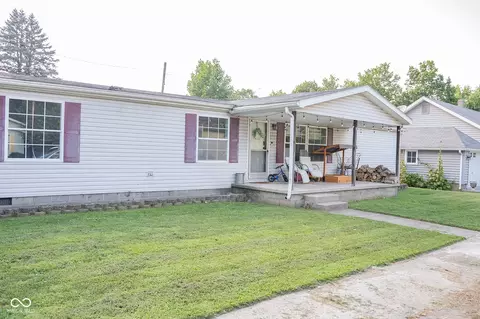 102 S Vernon St, Waynetown, IN 47990