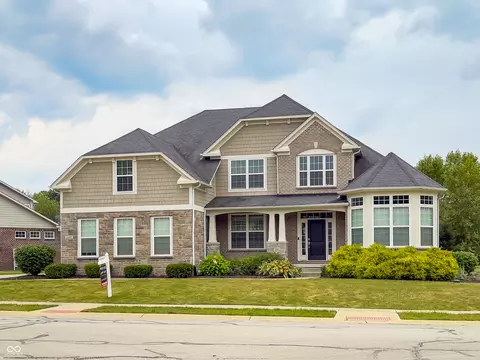 2480 Still Creek Dr, Zionsville, IN 46077
