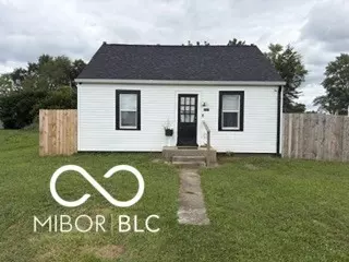 2402 W 30th St, Anderson, IN 46016