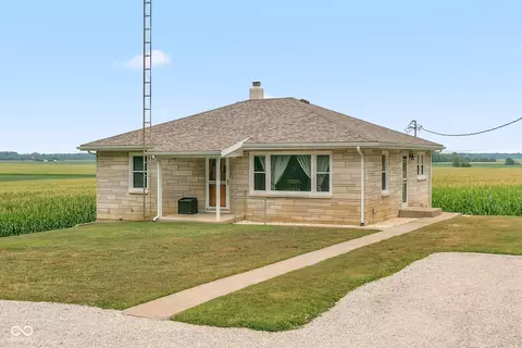 1100 E Delaney Millport Rd, Vallonia, IN 47281