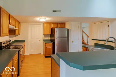 Kitchen - 3872 Cornwallis Ln, Carmel, IN 46032 photo 2 of 4