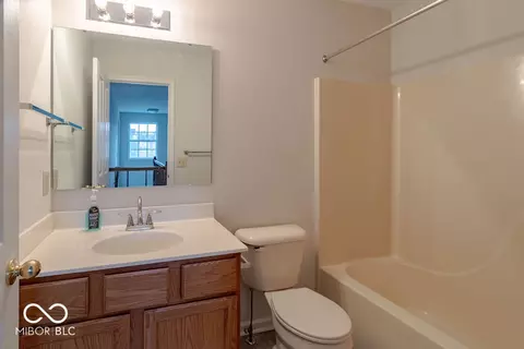 Bath - 3872 Cornwallis Ln, Carmel, IN 46032 photo 3 of 3