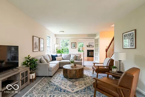 Living - 3872 Cornwallis Ln, Carmel, IN 46032 photo 2 of 5