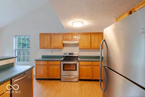 Kitchen - 3872 Cornwallis Ln, Carmel, IN 46032 photo 3 of 4