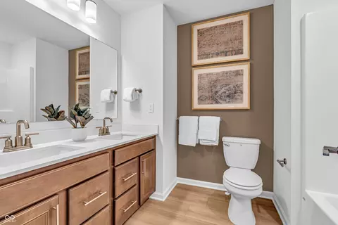 Bath - 7876 Harmony Dr, Avon, IN 46123 photo 3 of 3