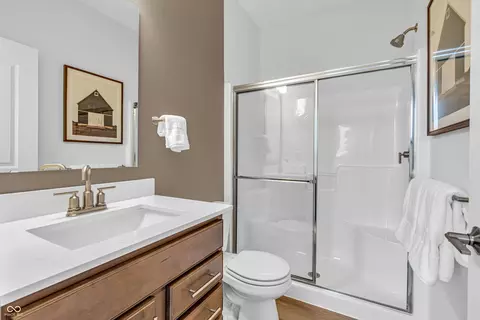 Bath - 7876 Harmony Dr, Avon, IN 46123 photo 1 of 3