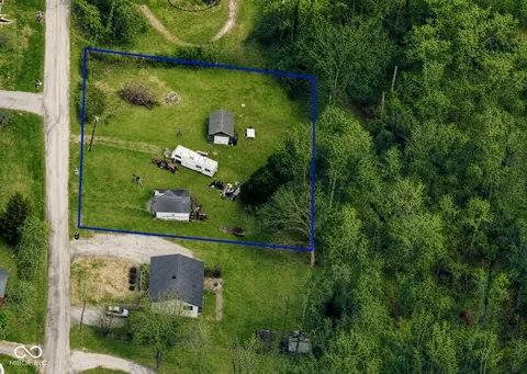 1612 N Lane Dr, Bloomington, IN 47404