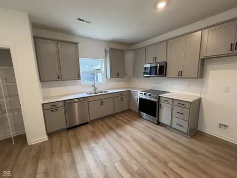 1522 Pebble Beach Dr, Pendleton, IN 46064 photo 3