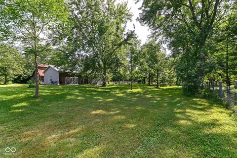 Exterior - 10681 E 121st St, Fishers, IN 46037 photo 8 of 12