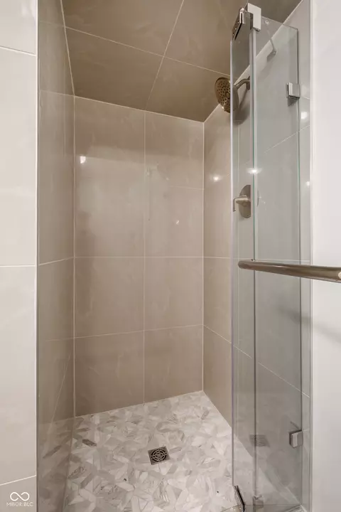 Bath - 3419 E 69th St, Indianapolis, IN 46220 photo 2 of 4