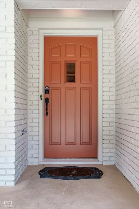 Entry Way - 3419 E 69th St, Indianapolis, IN 46220 photo 1 of 3