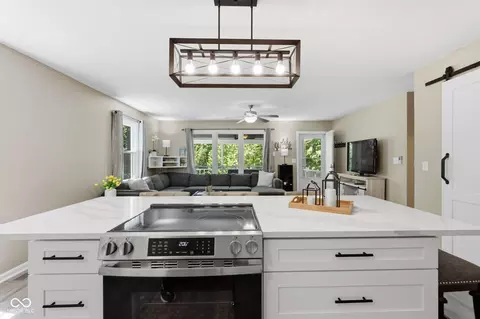Kitchen - 515 E Monroe Dam Rd, Bloomington, IN 47401 photo 5 of 6