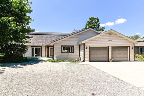 1080 Shoreline Dr, Cicero, IN 46034