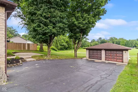Exterior - 627 E Main St, Plainfield, IN 46168 photo 5 of 9